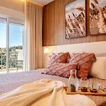 Refugio Nas Alturas: Cobertura De Luxo Com 5 Suites E Vista